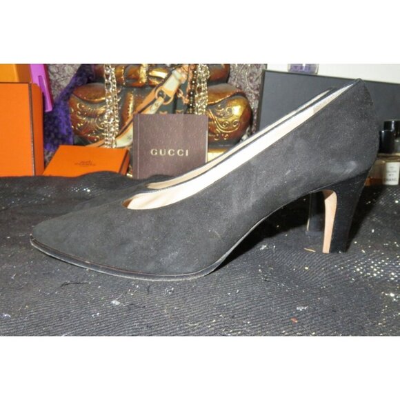 Calvin Klein Suede Leather Pointed Toe Pumps size 6 in Classic Black - Picture 1 of 11